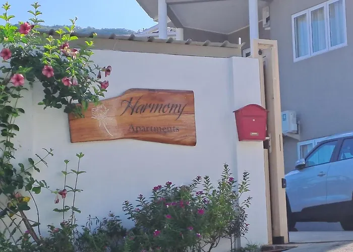 Harmony Self-Catering Apartments Beau Vallon 