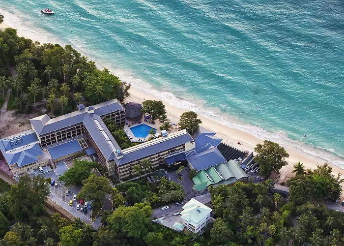 Beau Vallon (Mahe) Lodging 