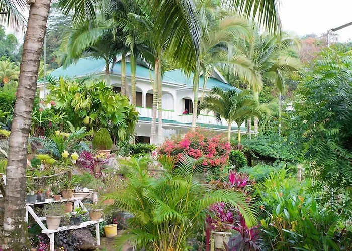 Evergreen Apartments Anse Royale